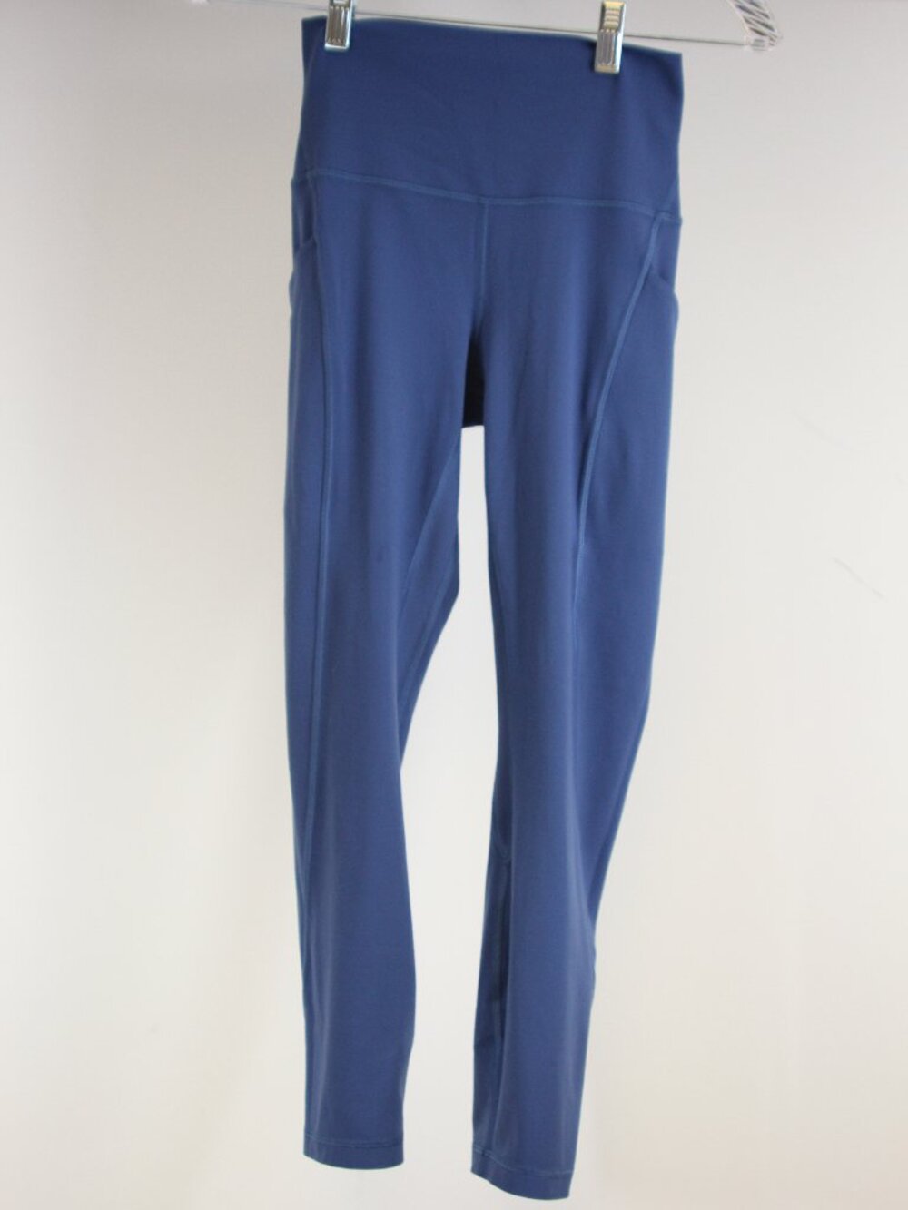 Lululemon Wonder Under Blue Cropped Leggings Size 4 Pockets
